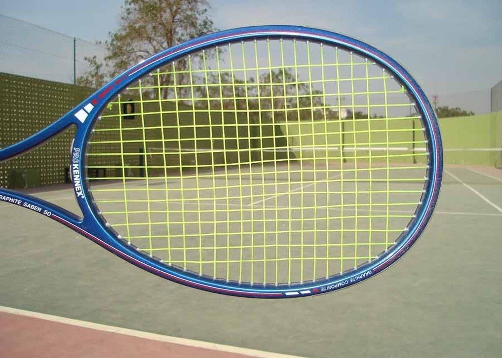 卡拉奇阿瓦里塔酒店 设施 照片 Tennis racquet